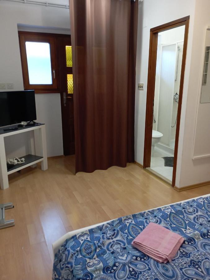 Apartments Mare Новиград Экстерьер фото